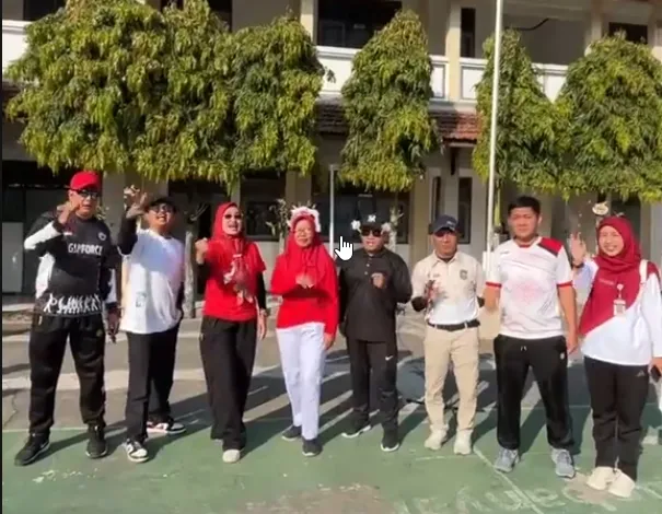 Apel Pagi sekaligus Pelaksanaan Projek Kokurikuler Jalan Sehat Berintegritas